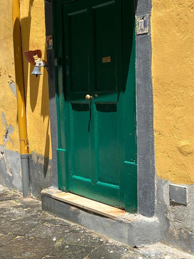 Апартаменты La Limonaia Di Chiaia Неаполь Экстерьер фото